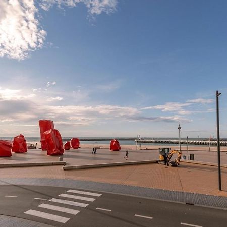 Apartment Maritime View At Commodore Остенде Екстериор снимка