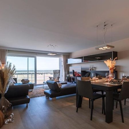 Apartment Maritime View At Commodore Остенде Екстериор снимка
